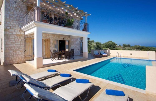 Katsarata Villa | Sea view villa w/ swimming pool & BBQ