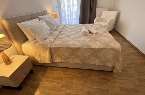 Voula Apartment | Seaside Athenian Riviera Apartment