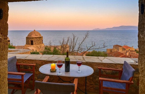 Monemvasia Apartment | Seaview Dream Suite – Pablito House Monemvasia