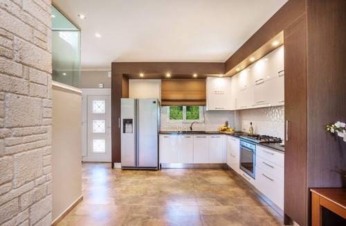 Pallini Villa | Secluded Halkidiki Villa with Views, Pool & Wi-Fi