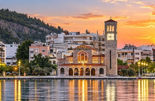 Volos City Centre Apartment | Secret Garden Volos - Tranquil Private Retreat