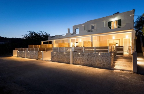 Dassia Apartment | Senses Suite Tria in Dassia
