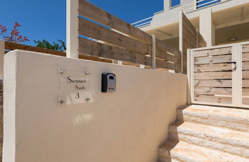 Dassia Apartment | Senses Suite Tria in Dassia