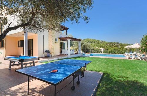 Archangelos Villa | Seven Springs Villas