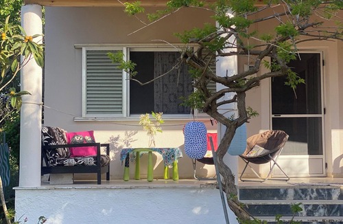 Dafnata House | “Shanti” country house 100m from sandy beach