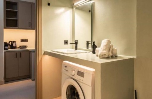 Rethymno Hotel | SII City Luxury Suites : Studio Apartment - Semi-basement