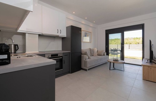 Nikita Apartment | SithoniaRS Ground Floor Gem in Nikiti