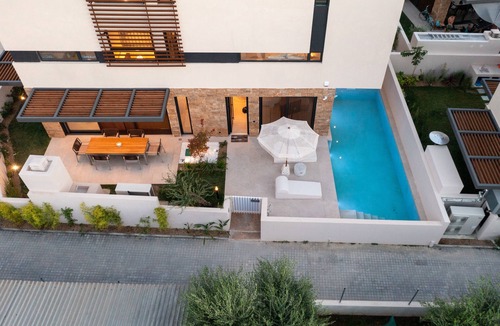 Nikita Villa | SithoniaRS Luxury Three Floors Villa With Private Pool & Garden