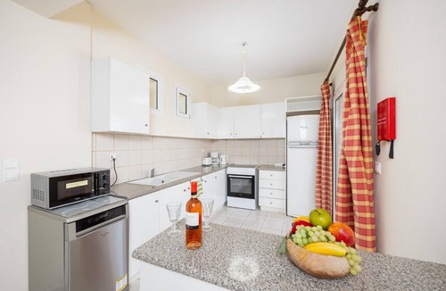Skala Villa | Skala Villa Yellow - Three Bedroom Villa, Sleeps 6