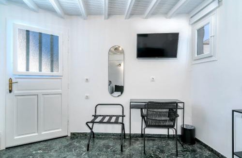 Little Venice House | Skepi Boutique Rooms in Mykonos Town