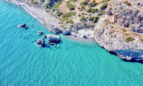 Viannos Apartment | Skordalos Maisonette - Crete Cozy & Bright Nest