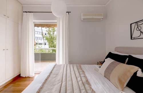 Agia Paraskevi Apartment | Smart Chic 1BR Apartment in Agia Paraskevi