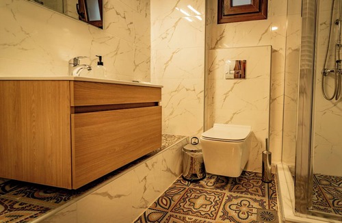 Lagkadas Apartment | Sochos - Sohos Traditional Homes - Sachnisi -Located right next to the mountain.