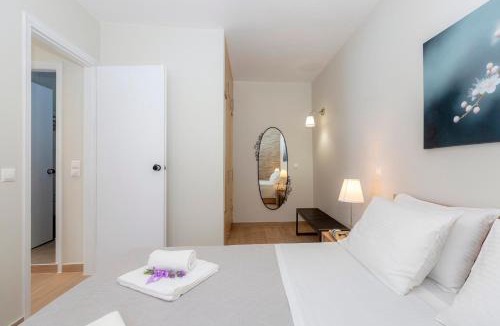 Glyfada Apartment | sofia's apart 4u (114)