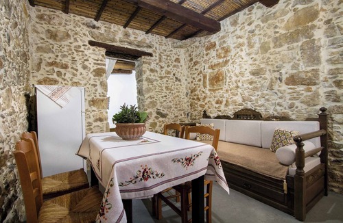 Drapanias Villa | Sofiana's Garden Retreat w/Private Pool