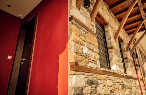 Lagkadas Apartment | Sohos - Sohos Traditional Homes - Hayati - Located right next to the mountain.