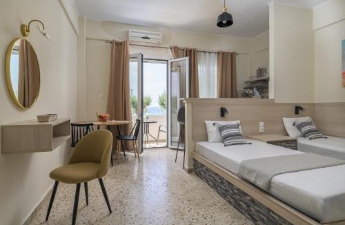 Koutsouras Apartment | Sole e Mare A2 Beachfront Sea View Apartment