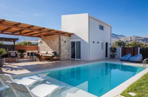 Paralia Kourna Villa | Solis Villa, with Heated Pool & 5 minutes to Beach, By ThinkVilla