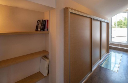 Agios Dimitrios Apartment | Solon - Deluxe City Center Apartment