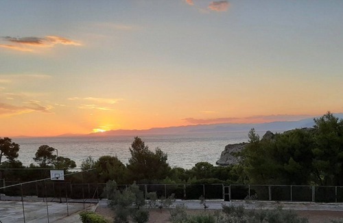Loutraki-Agioi Theodoroi House | Spacious Villa in nature with a swimming pool !