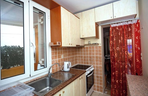 Lixouri House | Spacious 2 Bd Detached House in Kefalonia w Patio