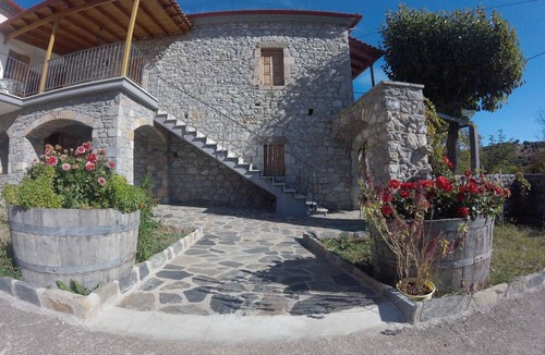 Karyes Apartment | Stefania's Stonebuilt House, mountain Parnon, Karyes Lakonias