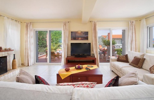 Karavomylos House | Stella's Place