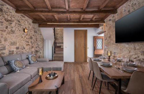 Vamvakopoulo Apartment | Stella's Traditional House Near the City