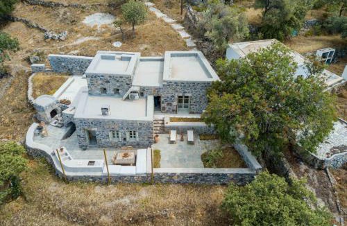 Mandraki Villa | Stone House Siga Siga. Enjoy Serenity & Privacy