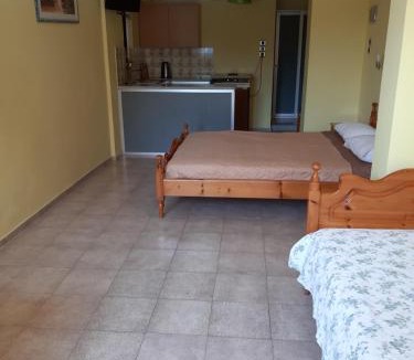 Agia Ermioni Apartment | Stroubis Studios I