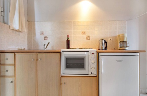 Limni Keri Apartment | Studio Apartment "Dolphin Sea View 11" with Garden & Wi-Fi