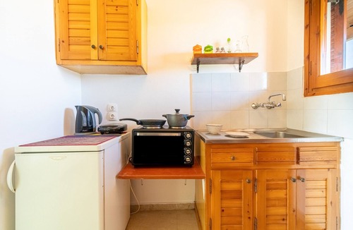 Almiros Beach Apartment | Studio Apartment 'Natura Studio 3' with Sea View, Wi-Fi and Air Conditioning
