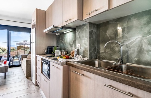 Nikiana Apartment | Studio Apartment 'Oceanida Penelope Lyxury Suite' with Sea View, Wi-Fi and Air Conditioning