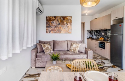 Nikiana Apartment | Studio Apartment 'Oceanida Thalia Lyxury Suite' with Sea View, Wi-Fi and Air Conditioning