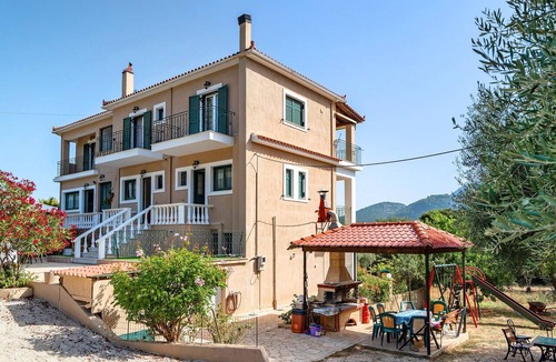 Sami Apartment | Studio "Daratos 4" with Shared Garden & Wi-Fi