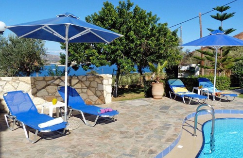 Katochori Villa | Stunning private villa with WIFI, A/C, hot tub, private pool, TV, terrace, panoramic view, parking