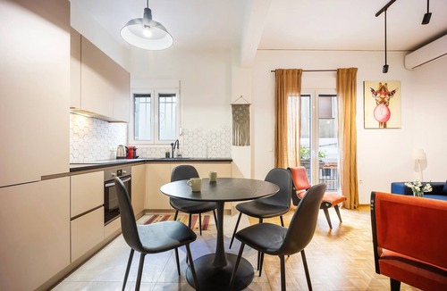 Thissio Apartment | Stylish Apartment in Thissio | Dedicated Workspace