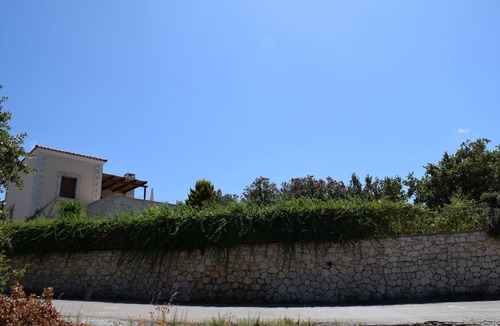 Atsipópoulon Villa | Stylish LOTUS villa, private pool, near beaches, restaurants in Prines Rethymno.