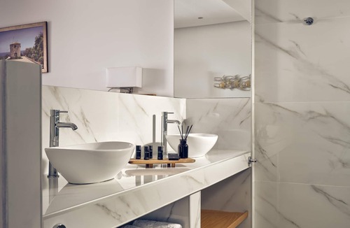 Neromilos Hotel | Suite with Sea View Annex 200