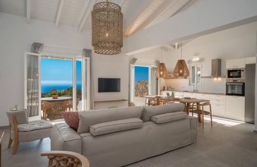 Fiskardo Villa | Summer Breeze Villa With Private Pool