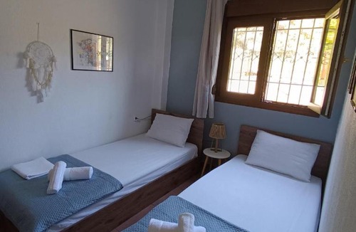 Ormilia House | summer escape