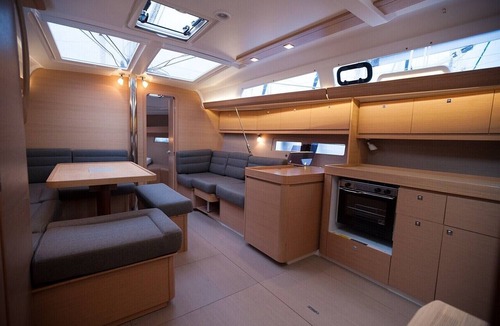 Nikita Boat Rental | Sun-Kissed Sailing: A Luxurious Beach Experience in Nikiti, Macedonia