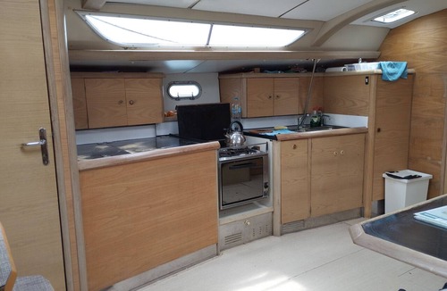 Diasella Boat Rental | Sun-Kissed Sailing Adventure in Kalamata, Peloponeso