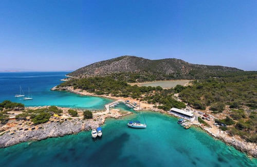 Aegina Boat Rental | Sun-Kissed Sailing Adventure in Islas Sarónicas