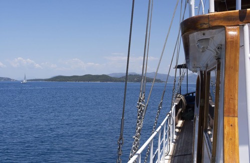 Lavrio Boat Rental | Sun-Kissed Sailing Adventure in the Saronic Islands