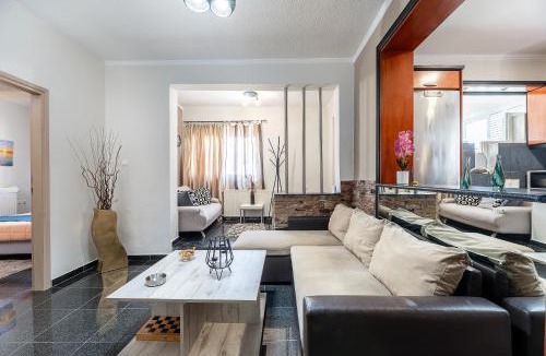 Lambi Apartment | Sun & Waves Beachfront Suite