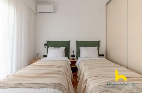 Kallithea Apartment | Sunlit Balcony Family APT Whirpool & Netflix