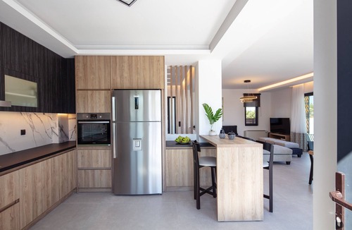 Pigianos Kampos Villa | Sunnyside Villa II, Beach Within Walking Distance