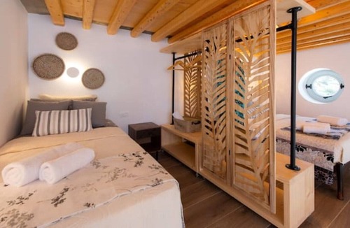 Vathi Cottage | SUNSET COAST HOUSE - 2 STEPS AWAY FROM ISOLATED BEACH