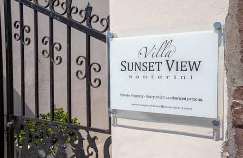 Firostefani Villa | Sunset View Villa Santorini - 3 Bedroom Villa & Private Jacuzzi